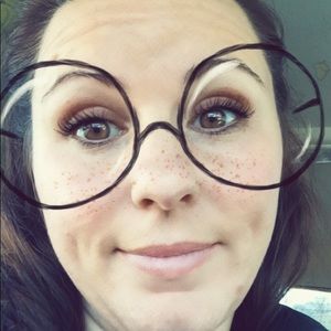 Meet your Posher, Mandy